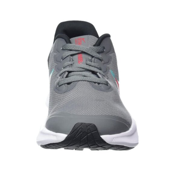 Nike Kids Star Runner 3 sneaker, Smoke Grey/Siren Red-black, 5.5 Big Kid - Picture 3 of 6